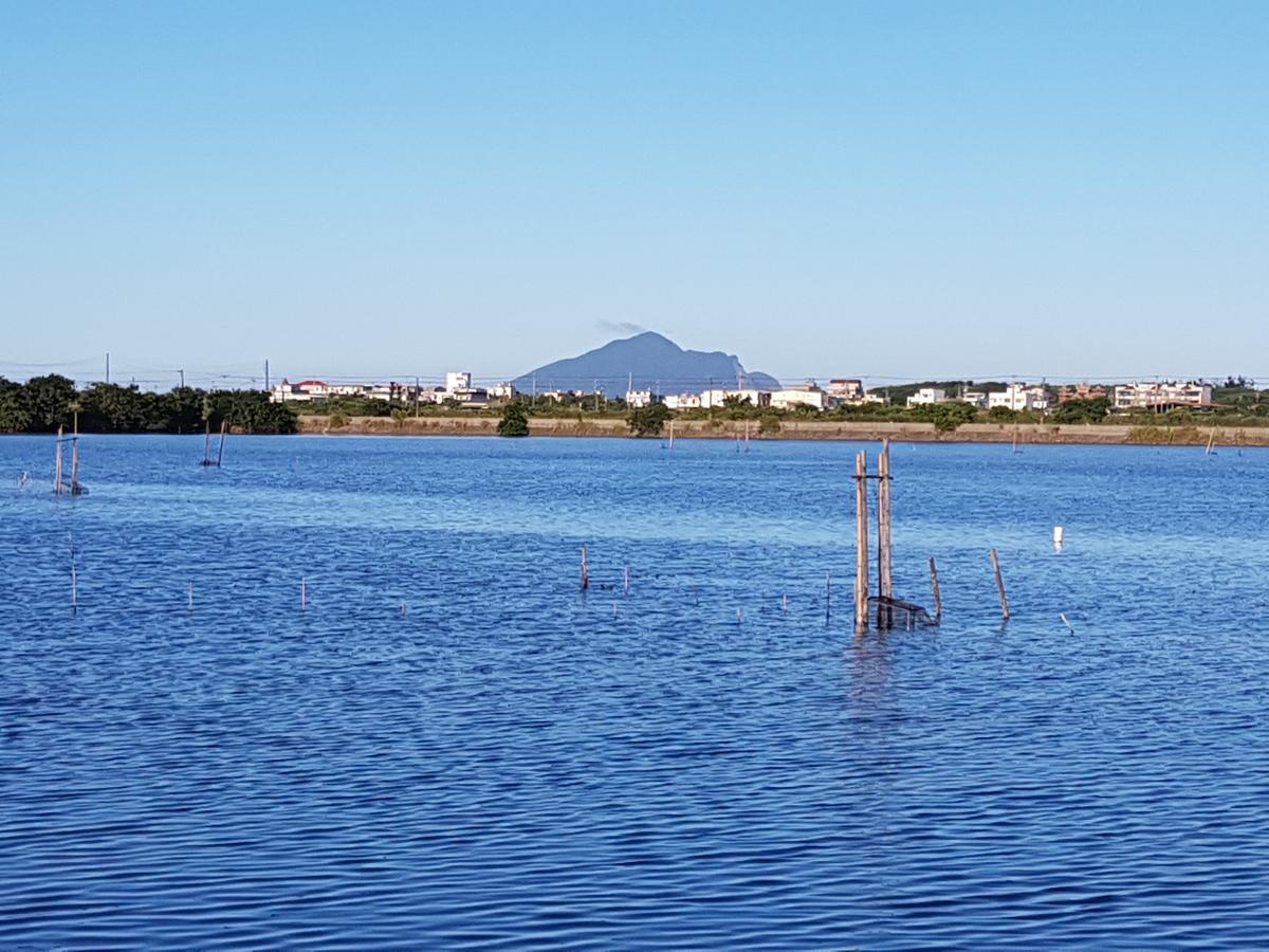 Water Bird Family Apartment Toucheng Bagian luar foto